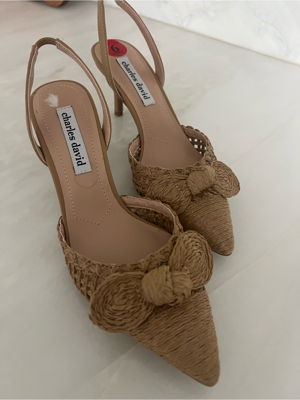 Charles David slink back heels size6